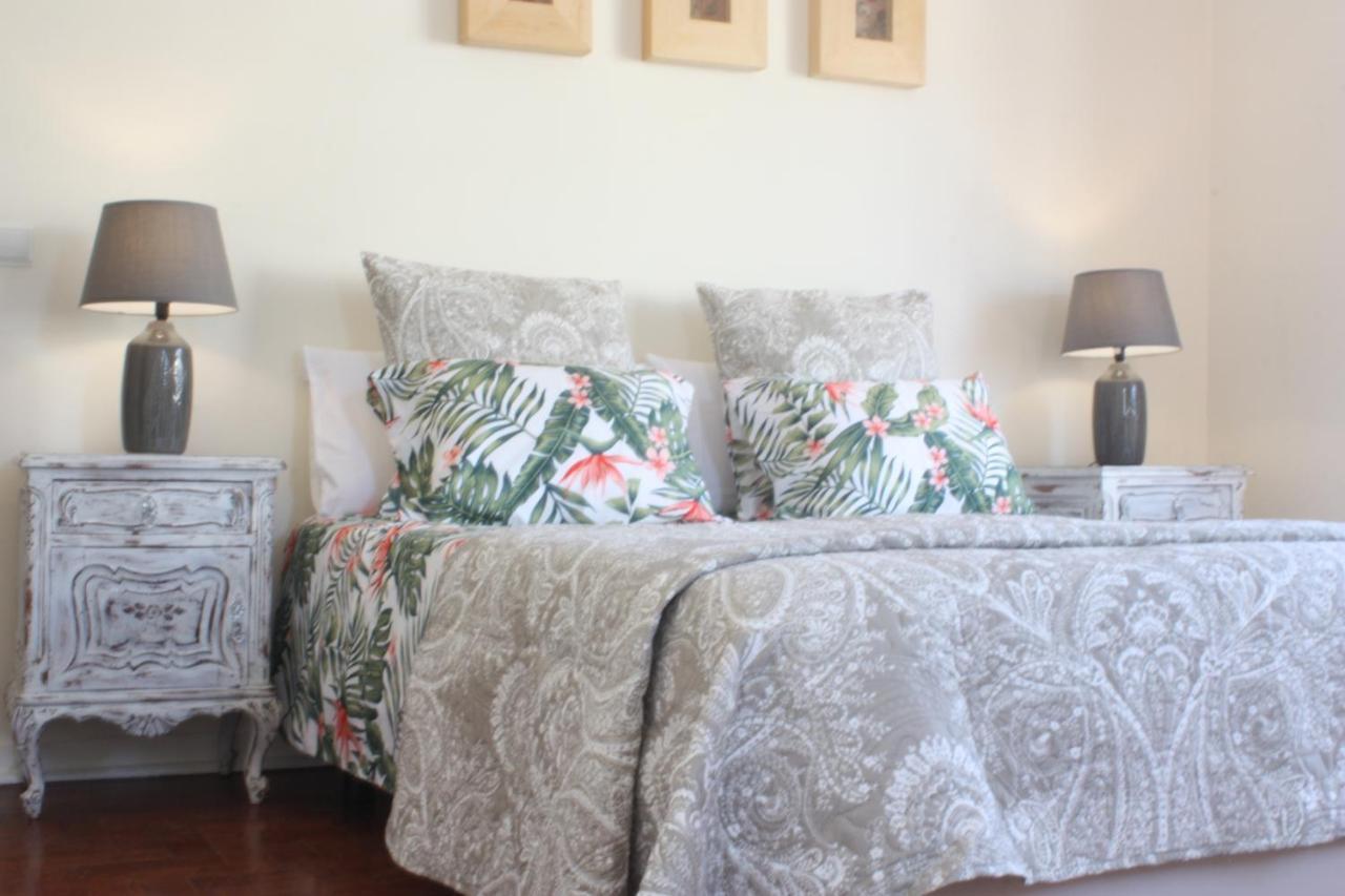 Petunia - Guest House Cascais Oda fotoğraf